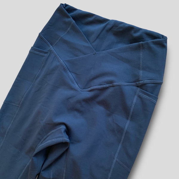 Crossover Scrunch Booty Leggings - Midnight Navy