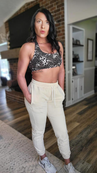 Faith Concealed Pocket Jogger - Cream