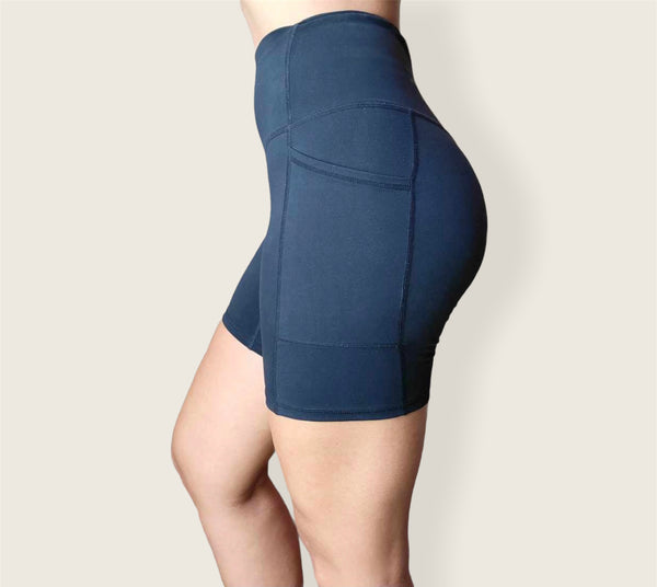 On The Move Biker Shorts 7” - Black