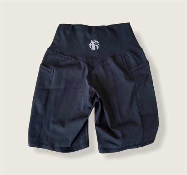 On The Move Biker Shorts 7” - Black